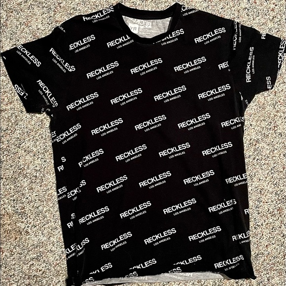 Young and Reckless T-Shirt. - Picture 1 of 2